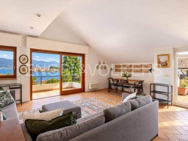 Appartamento in vendita a Stresa