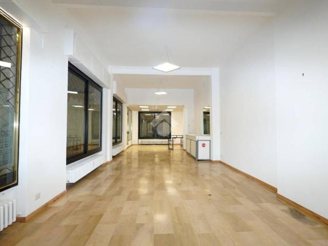 Loft / Open Space in vendita a Susa TO