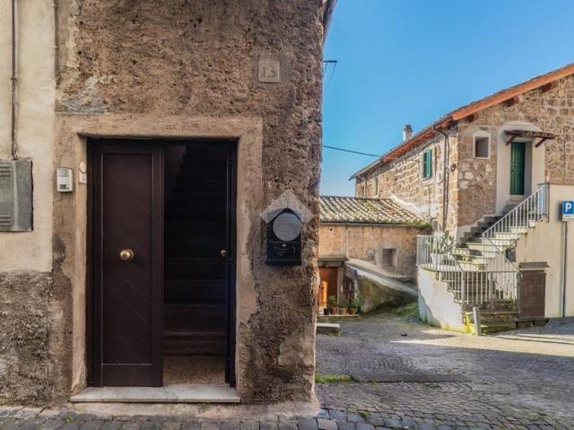 Appartamento in vendita a Sutri VT
