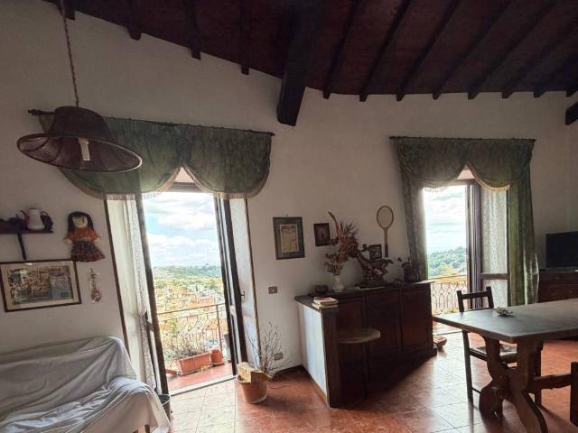 Appartamento in vendita a Sacrofano RM