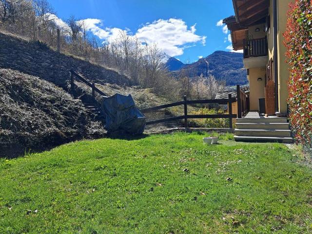 Appartamento in vendita a Saint Pierre AO