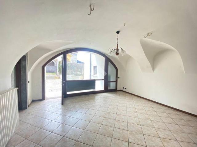 Appartamento in vendita a Sale Marasino BS
