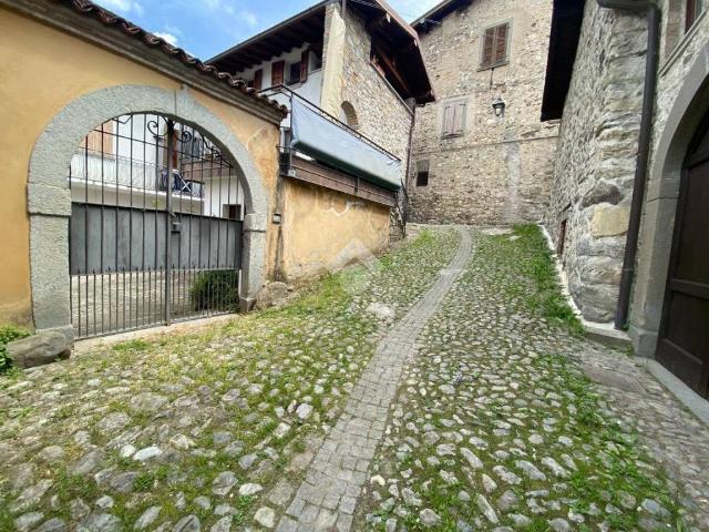 Appartamento in vendita a Sale Marasino BS