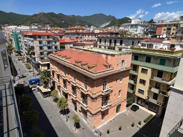 Appartamento in vendita a Salerno SA