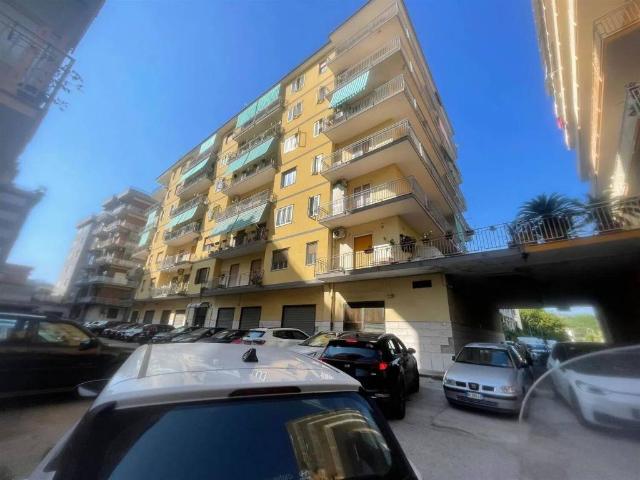 Appartamento in vendita a Salerno SA