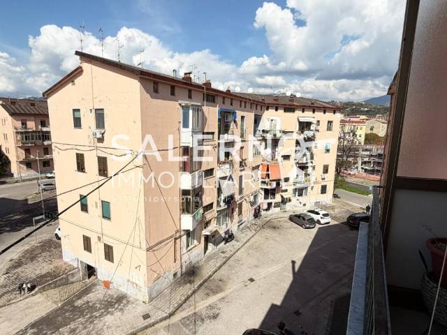 Appartamento in vendita a Salerno SA
