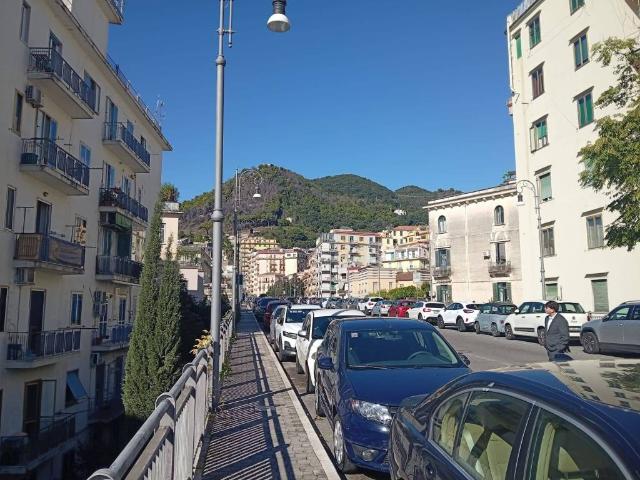 Appartamento in vendita a Salerno SA