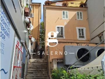 Appartamento in vendita a Salerno SA