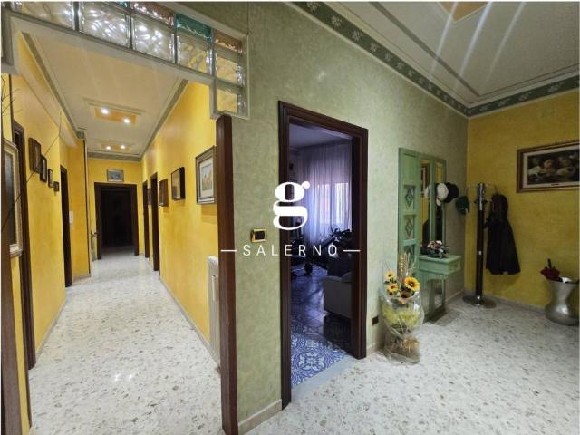 Appartamento in vendita a Salerno SA