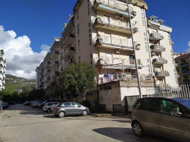 Appartamento in vendita a Salerno SA