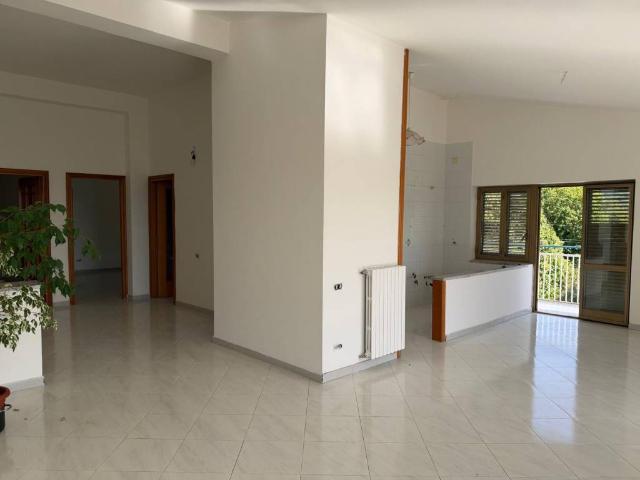 Appartamento in vendita a Salerno SA