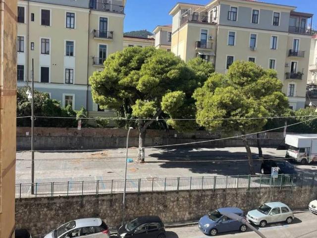Appartamento in vendita a Salerno SA