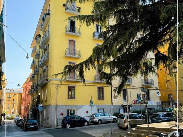 Appartamento in vendita a Salerno SA