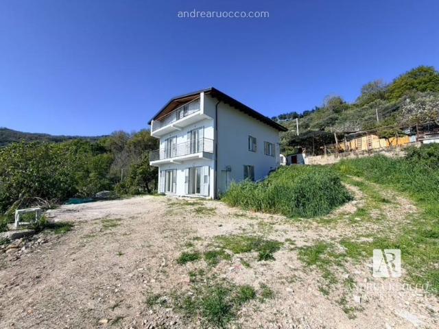 Appartamento in vendita a Salerno SA