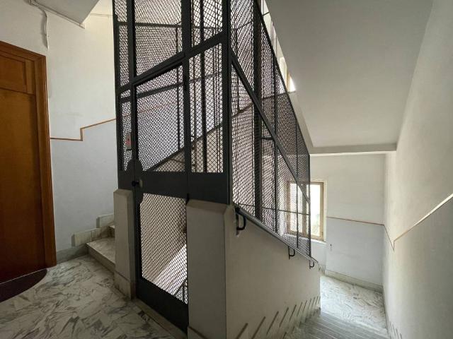 Appartamento in vendita a Salerno SA