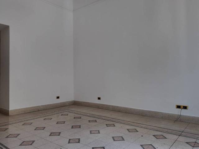 Appartamento in vendita a Salerno SA
