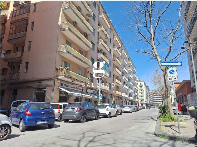 Appartamento in vendita a Salerno SA