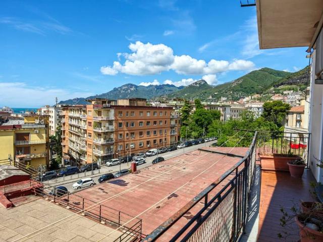Appartamento in vendita a Salerno SA