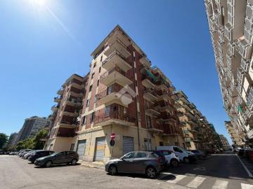 Appartamento in vendita a Salerno SA