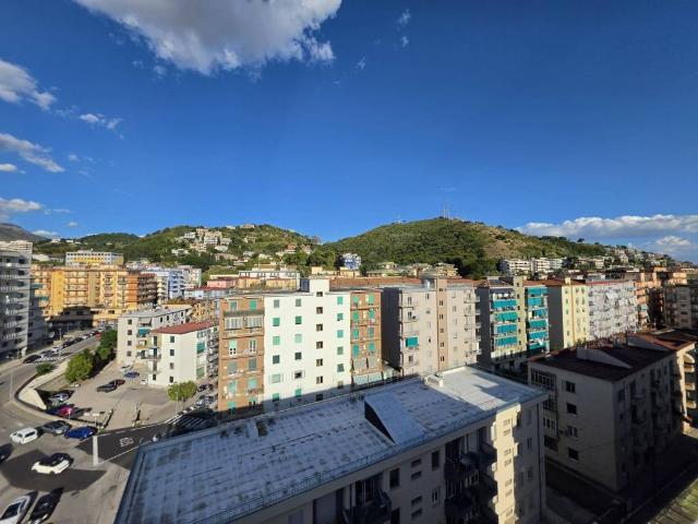Appartamento in vendita a Salerno SA