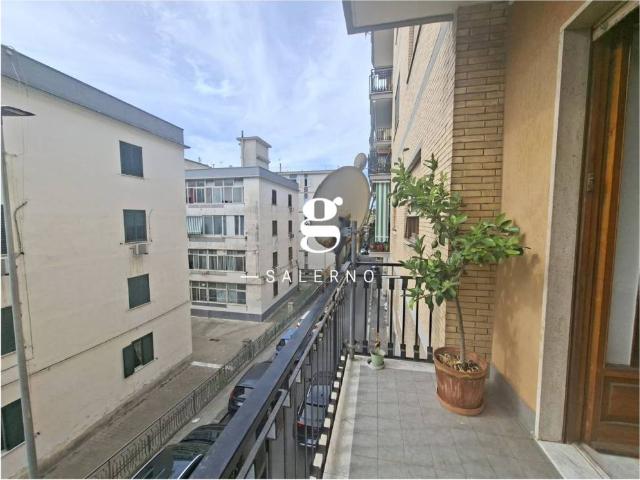 Appartamento in vendita a Salerno SA