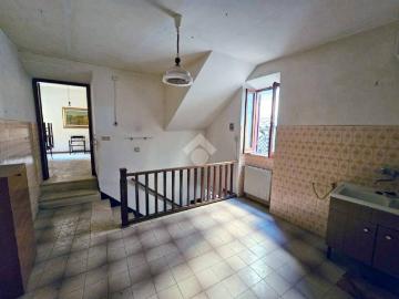 Appartamento in vendita a Salisano RI