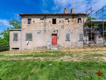 Appartamento in vendita a Salisano RI