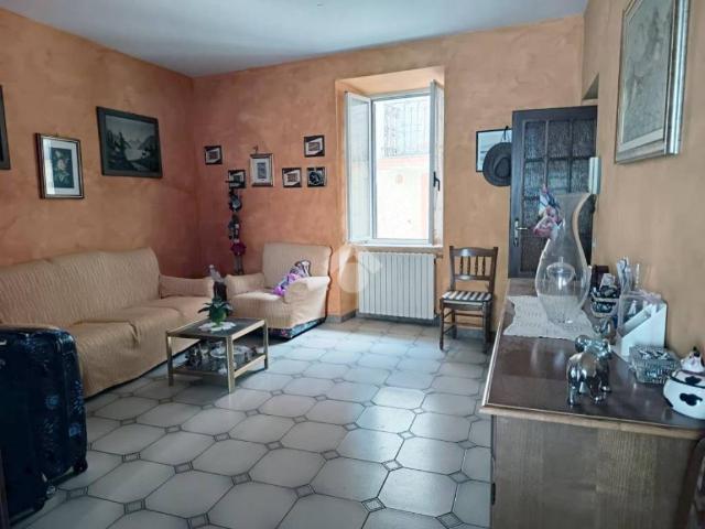 Casa indipendente in vendita a Salisano RI