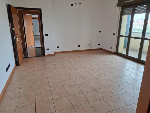 Appartamento in vendita a Samarate VA