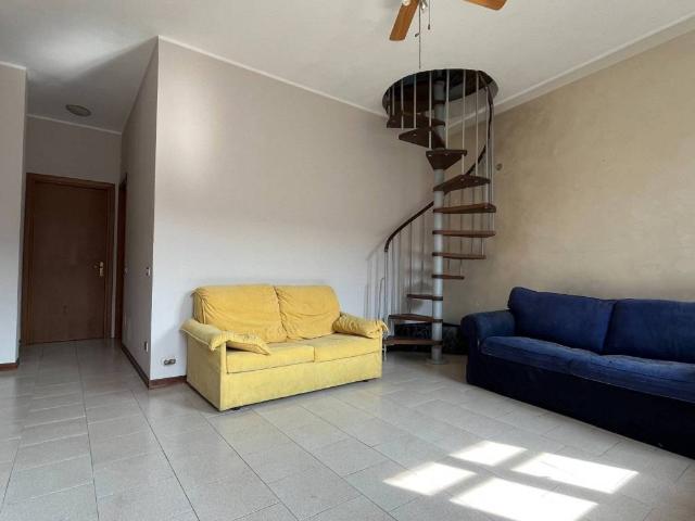 Appartamento in vendita a Samarate VA