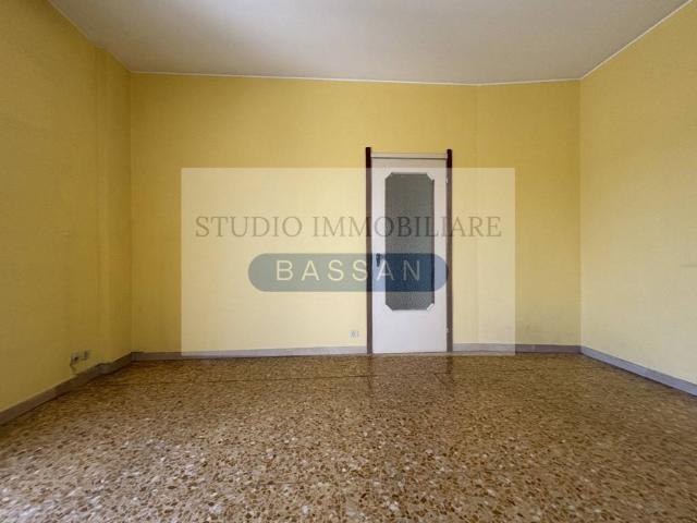 Appartamento in vendita a Samarate VA