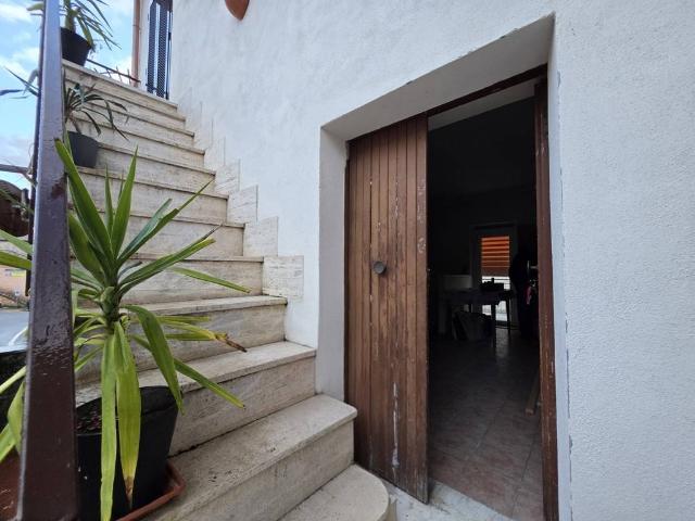 Appartamento in vendita a Sambuci RM
