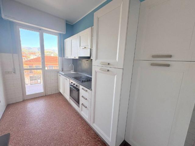 Appartamento in vendita a San Bartolomeo al Mare IM