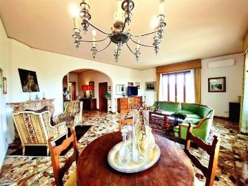 Appartamento in vendita a San Casciano in Val di Pesa FI