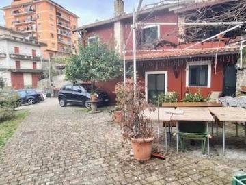 Appartamento in vendita a San Cipriano Picentino SA