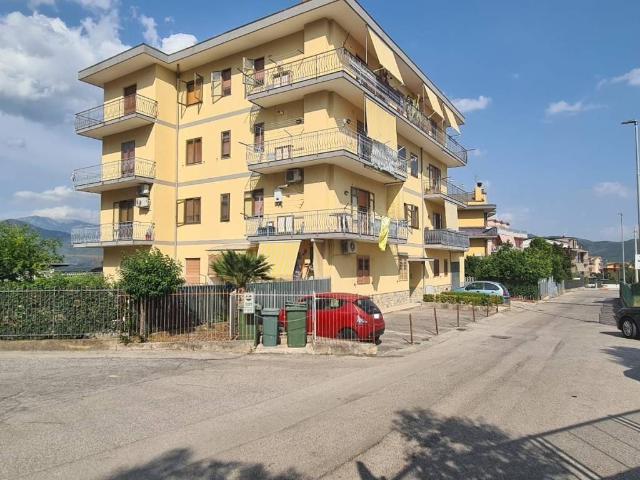 Appartamento in vendita a San Cipriano Picentino SA