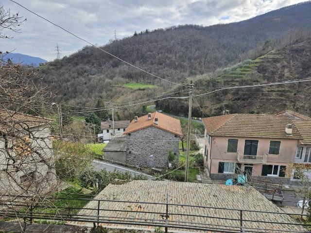 Appartamento in vendita a San Colombano Certenoli GE