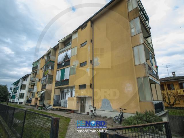 APPARTAMENTO in VENDITA a SAN COLOMBANO AL LAMBRO di 3 vani