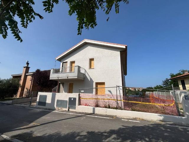 Appartamento in vendita a San Costanzo PU