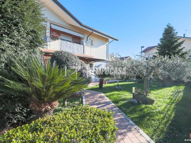 Appartamento in vendita a San Clemente