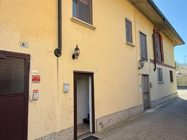 Appartamento in vendita a San Genesio ed Uniti PV