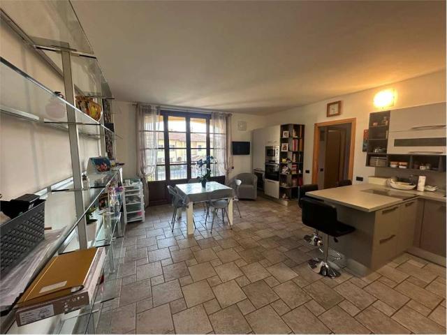 Appartamento in vendita a San Genesio ed Uniti PV