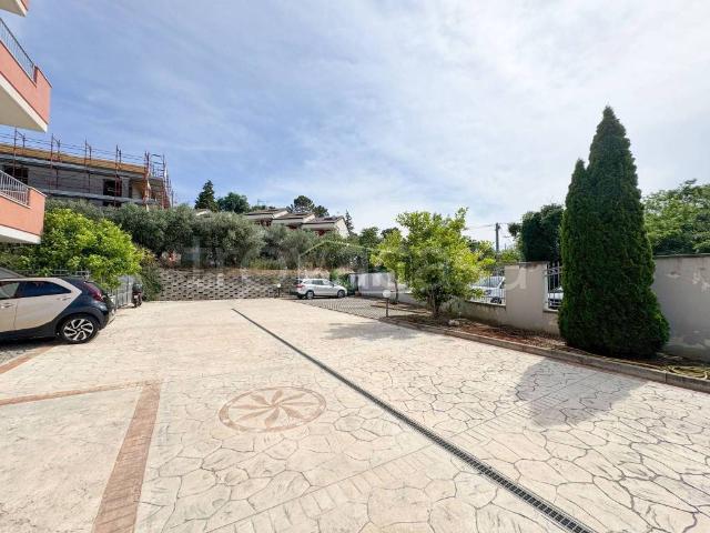 Appartamento in vendita a San Giovanni Teatino via Lazio, 5