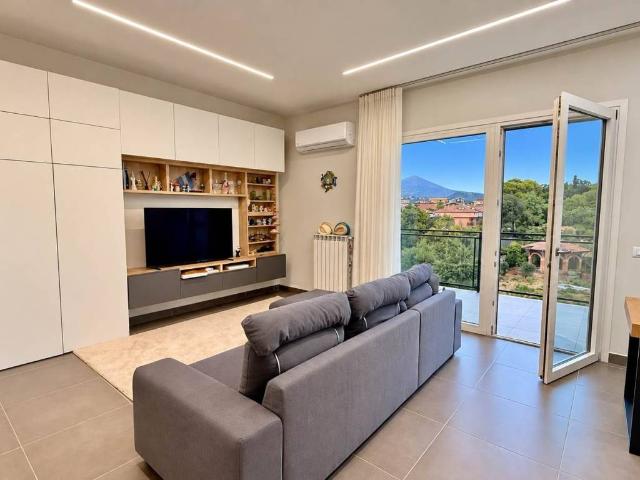 Appartamento in vendita a San Giovanni la Punta CT