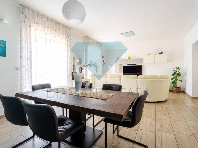 Appartamento in vendita a San Giovanni la Punta CT