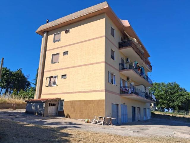 Appartamento in vendita a San Giacomo degli Schiavoni CB