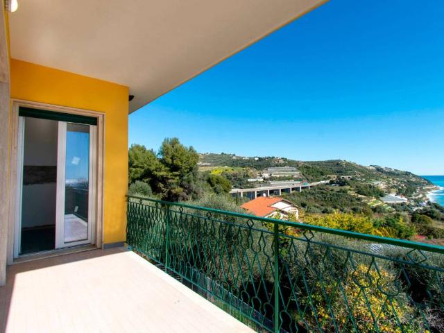 Appartamento in vendita a San Lorenzo al Mare IM
