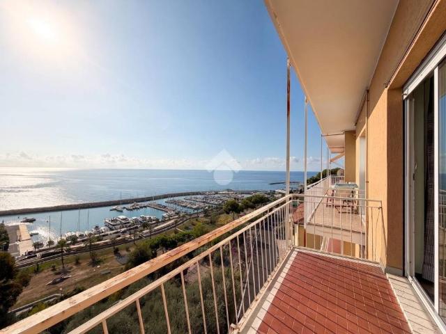 Appartamento in vendita a San Lorenzo al Mare IM