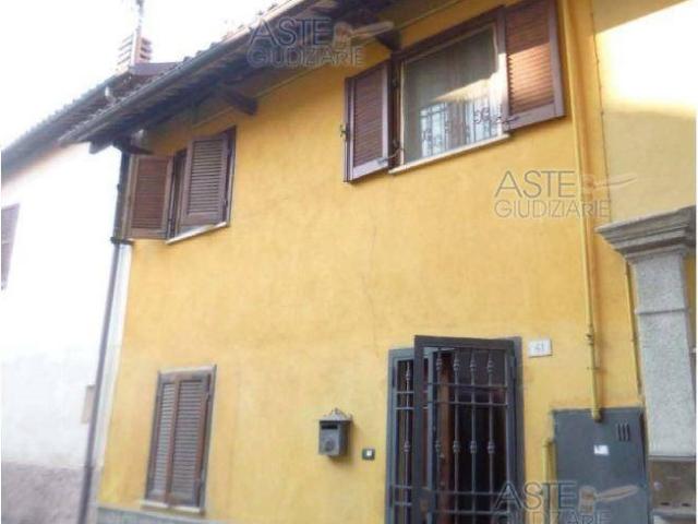 Appartamento in vendita a San Marzano Oliveto via Umberto I
