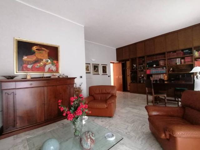 Appartamento in vendita a San Nicola la Strada CE